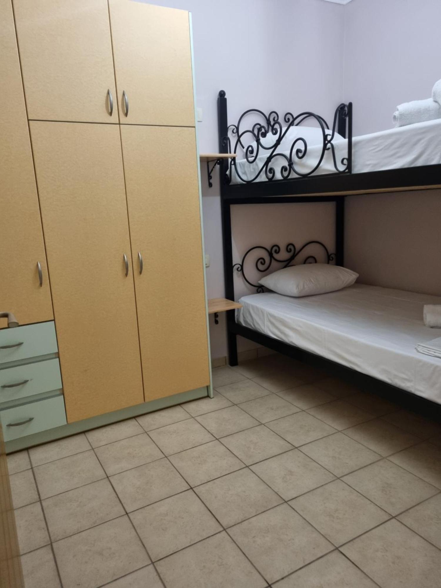 Marathon Studios & Apartment